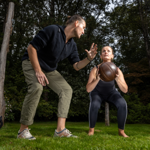 OerWout medicijn ball squat